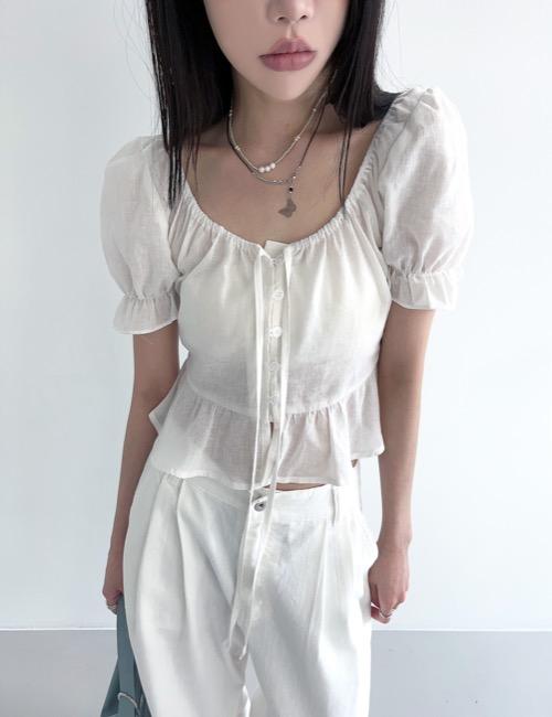 square puff crop blouse