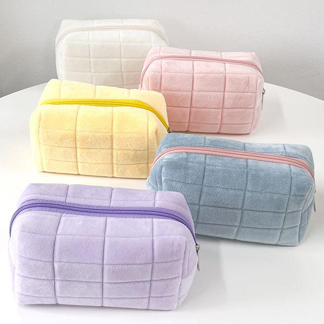 [빠른배송/1+1할인] 몽글 화장품 다용도 파우치 가방 5color 벨루아소재 메이크업 필통 생리대 여성용품 지갑 보관 여행용 외출용 휴대용 데일리 우정템