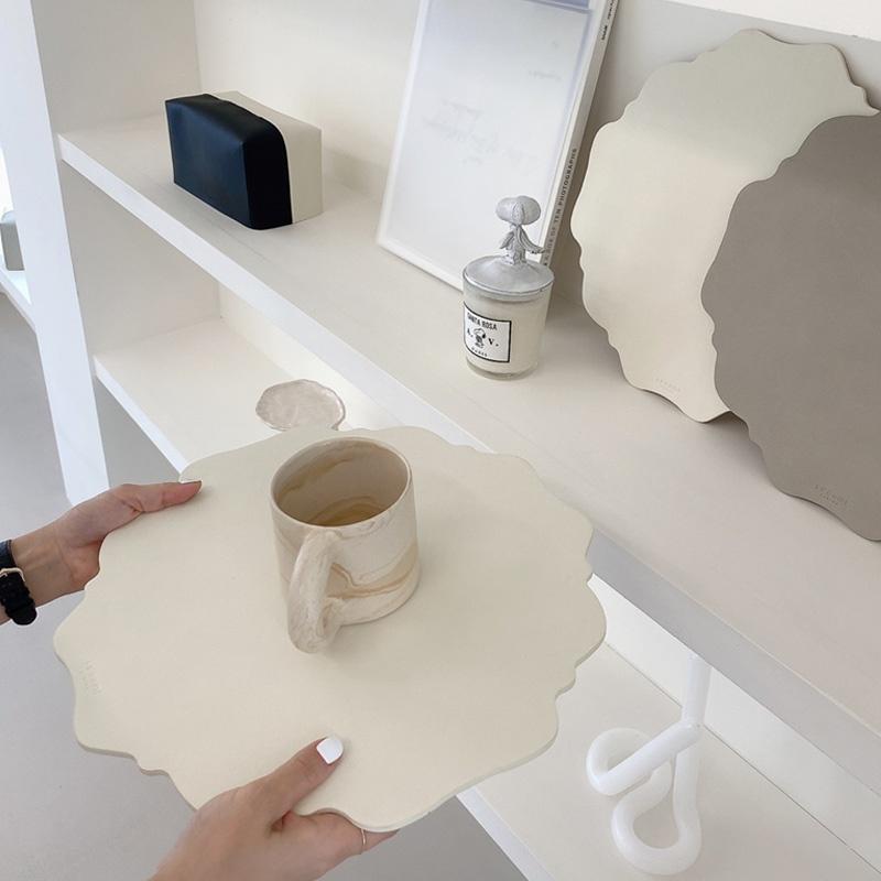 르엔미 물결 가죽트레이(양면 테이블매트)