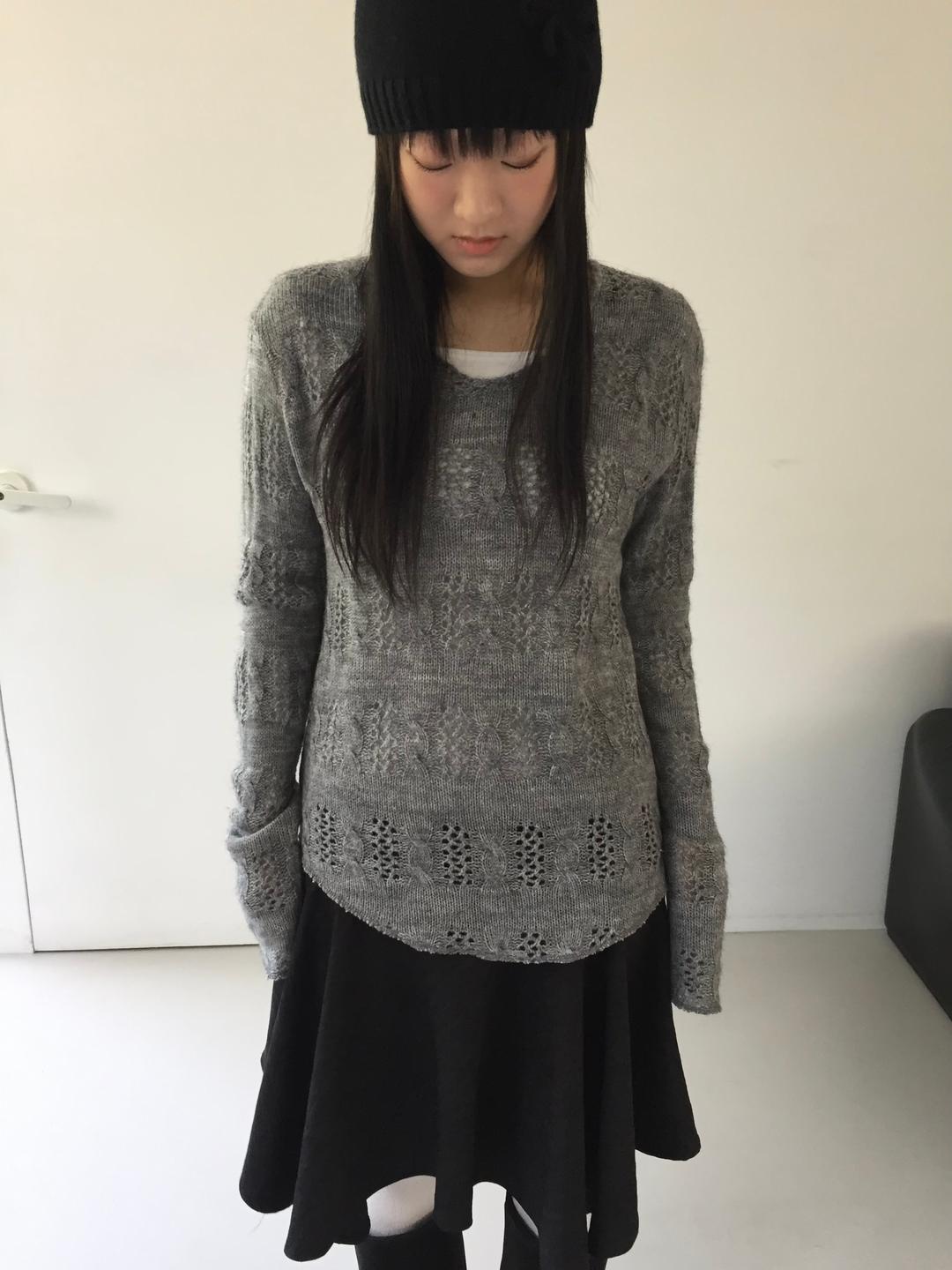v-neck mesh knit (2c)