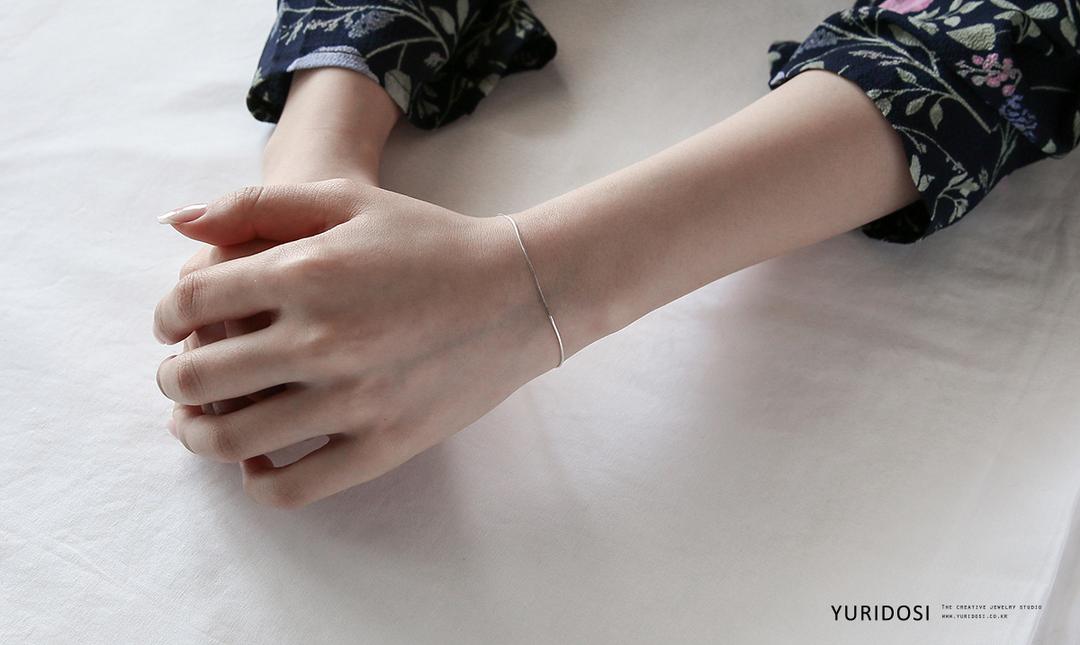 925 Silver Thin Square Snake-Chain Bracelet