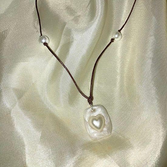 (MADE) 빈티지 진주 하트 팬던트 브라운 매듭 끈 목걸이