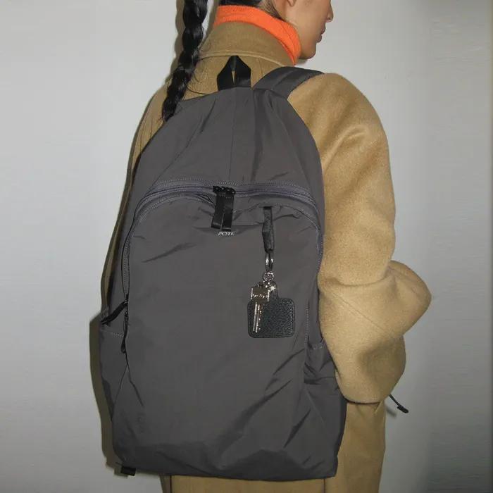 0006 HideSlot Classic Backpack (L)_Charcoal