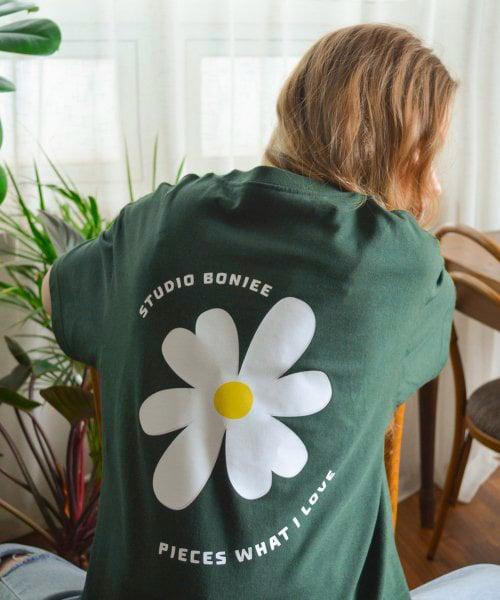 데이지 플라워(Daisy Flower) 백 프린팅 루즈 티셔츠 그린 포레스트