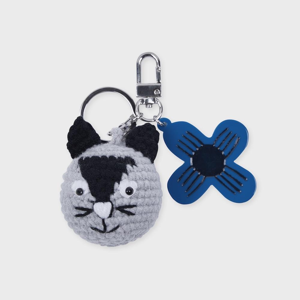 BK crochet keyring cat
