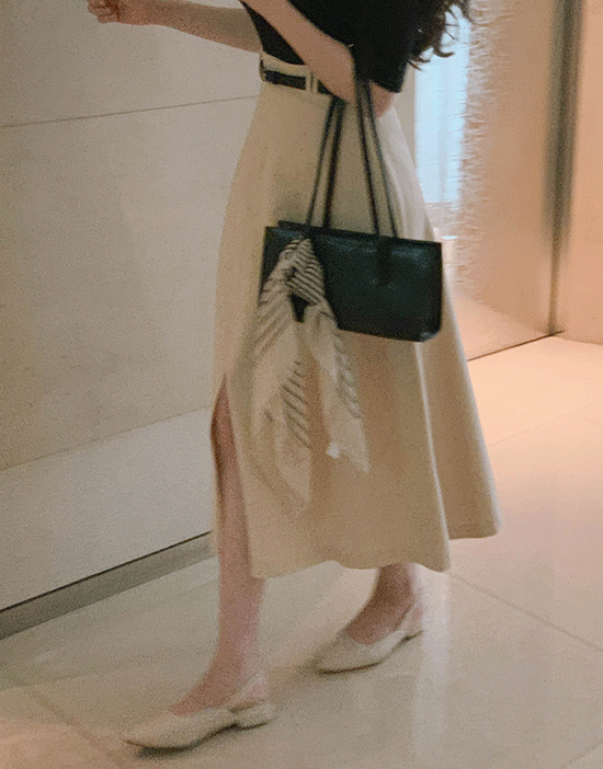 프롬데이원 클로에 플레어 롱스커트(벨트set/트임)