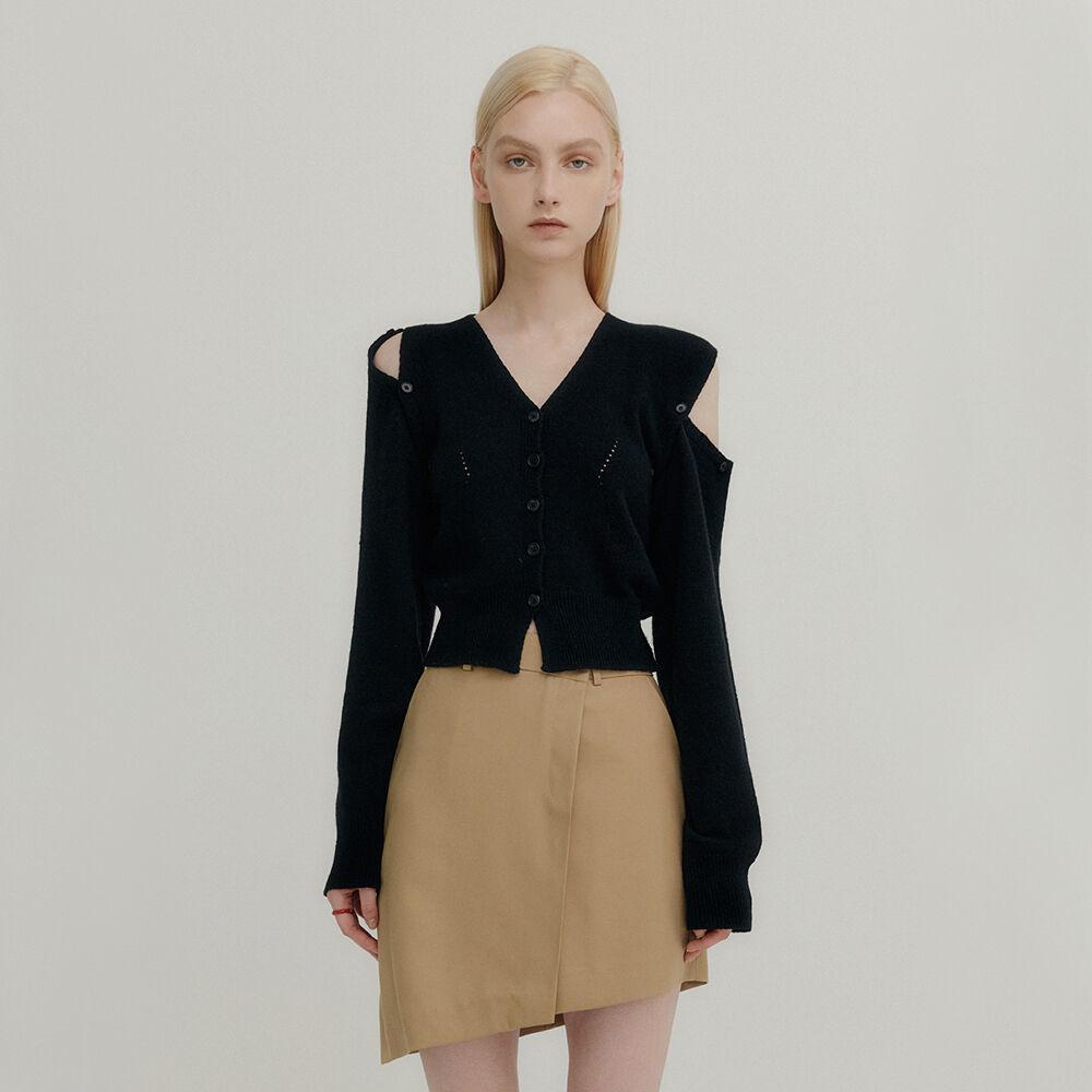 CASHMERE UNBALANCE SHOULDER CUT CROP KNIT CARDIGAN - BLACK