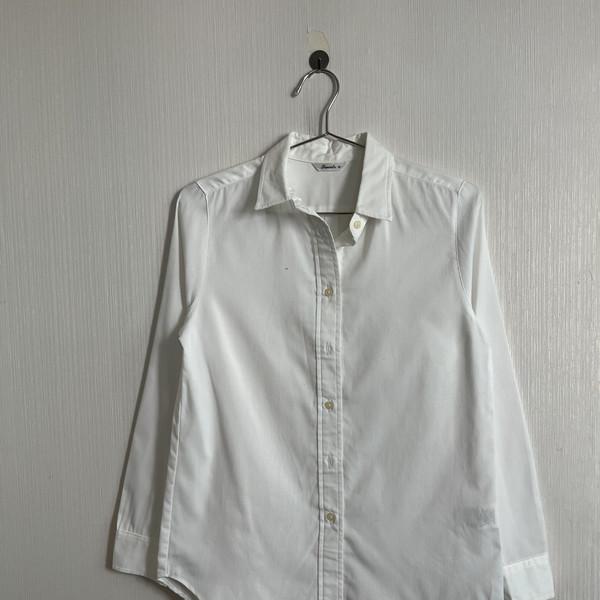 Stripe pattern shirt