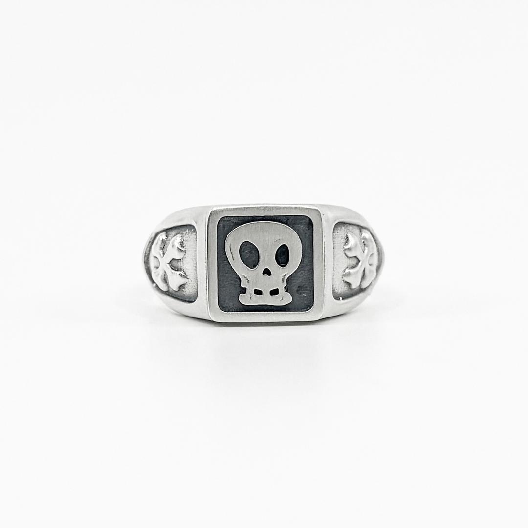 Skull Ring_Bone