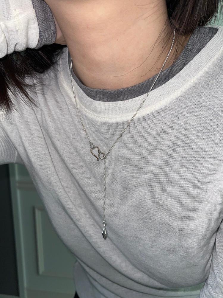 Hook Y Necklace 후크 와이 목걸이