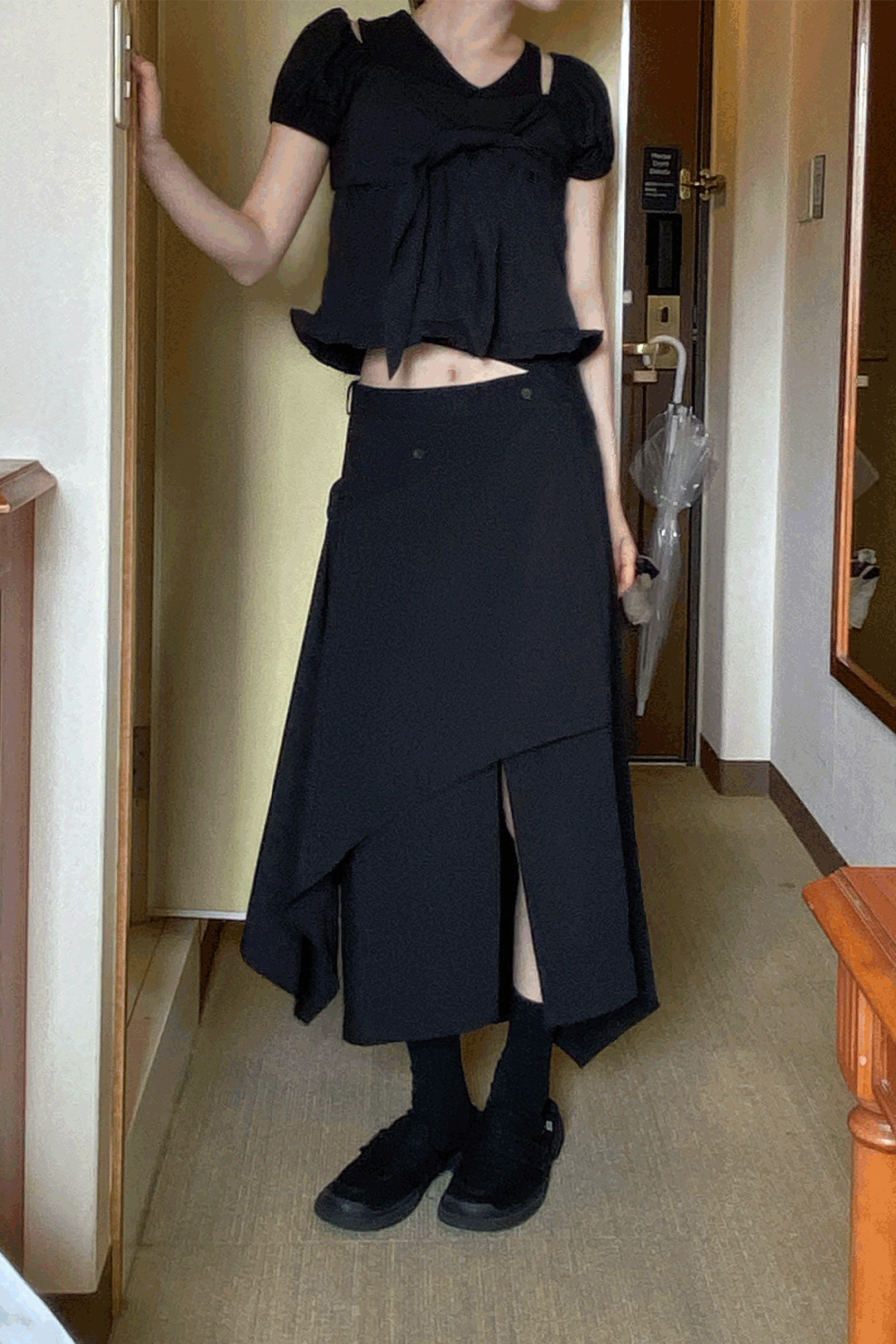우화 OVERLAY FOLD SKIRT
