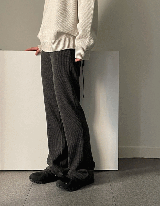 어튜트 니트 부츠컷 팬츠(2c)