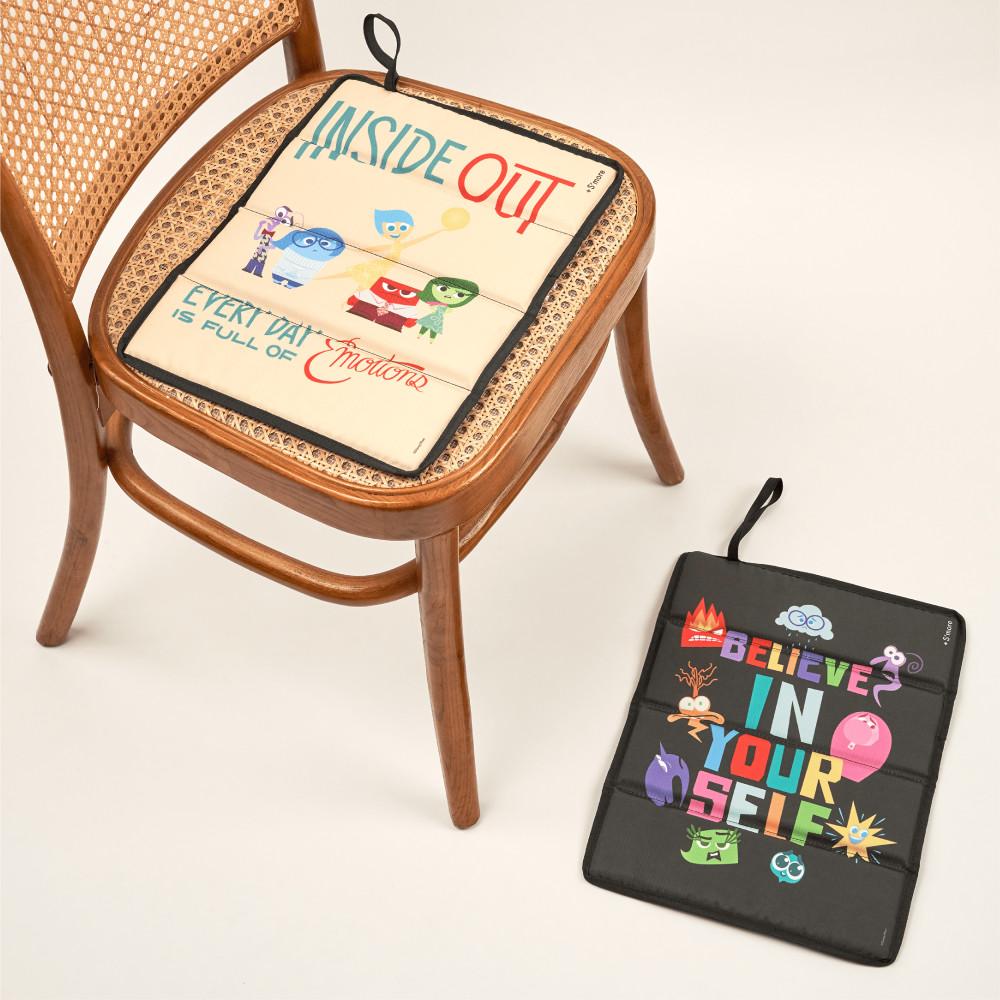 픽사 인사이드아웃 간편한 캠핑방석 E01