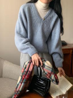 (주문폭주)프로퍼 23F/W 겨울 알파카 울 새들 브이넥 니트 스웨터