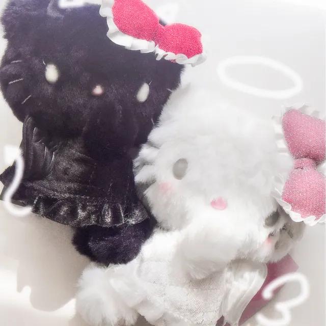 [카라비너 증정☁️] 천사 악마 키티 인형 키링 / 하트 카라비너 선물 엔젤코어 화이트 블랙 고양이 인형 날개 리본 열쇠고리 가방꾸미기