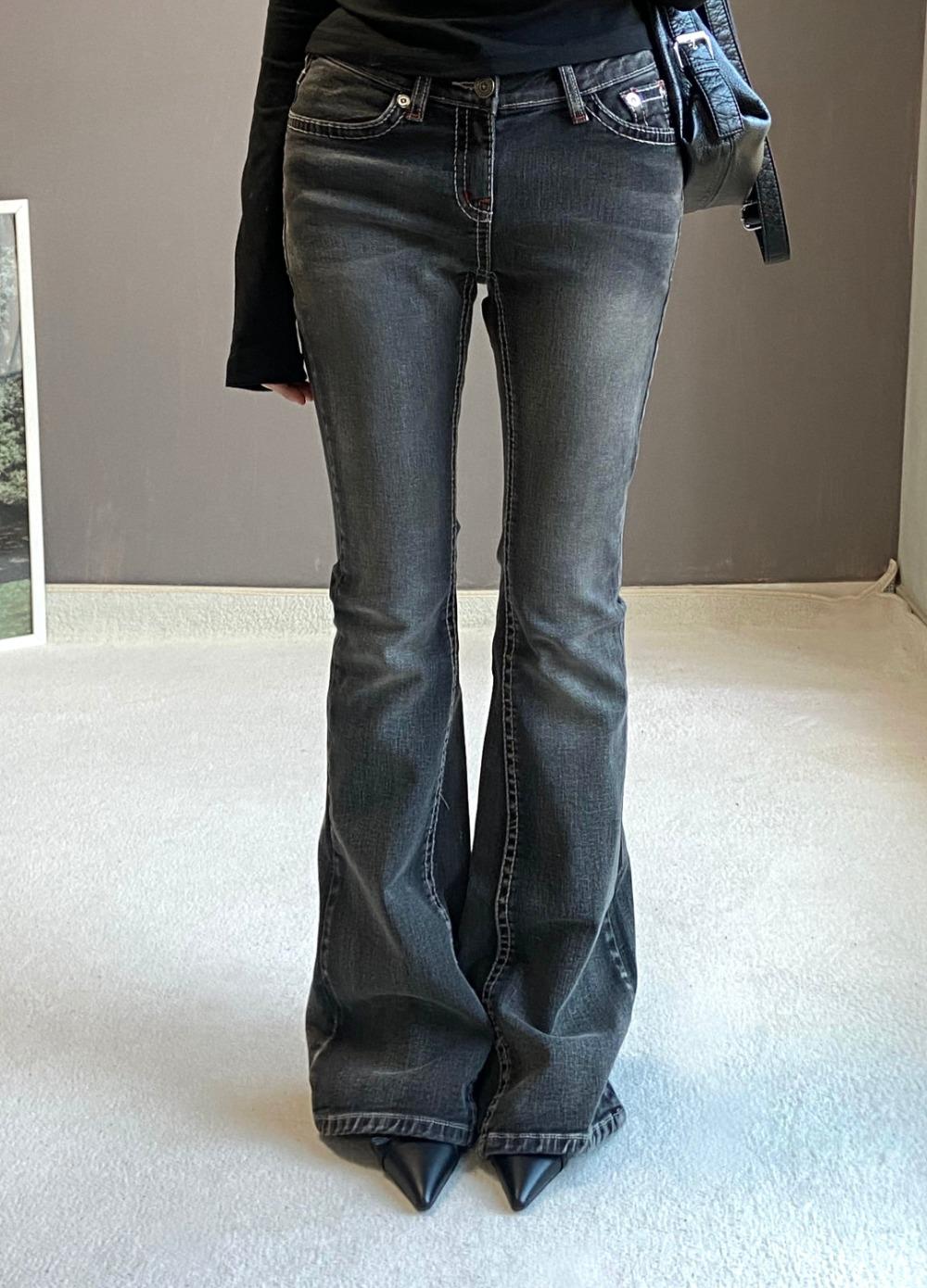 비츠앤밥스 [BLACK] BETTY LOWRISE BOOTSCUT PANTS