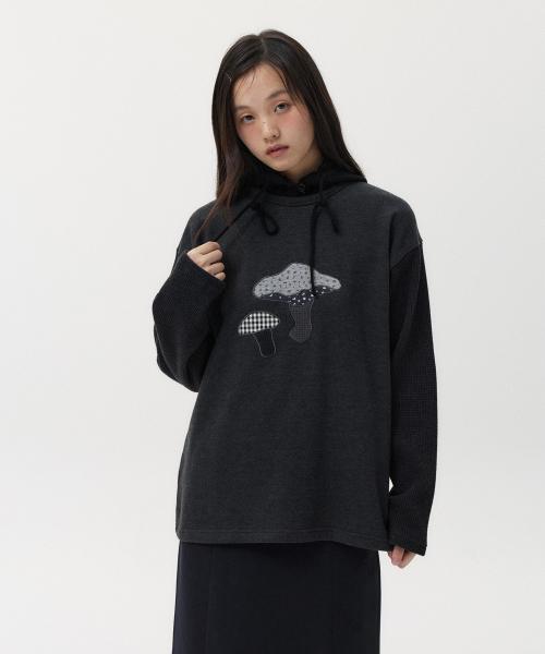 FLOWER MUSHROOM PATCH SWEATSHIRT, CHARCOAL