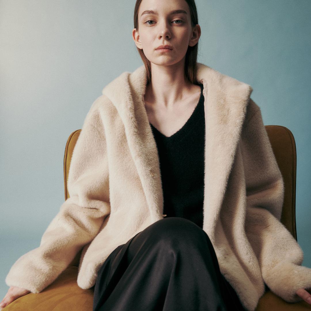 HOODED FUR JUMPER CREAM