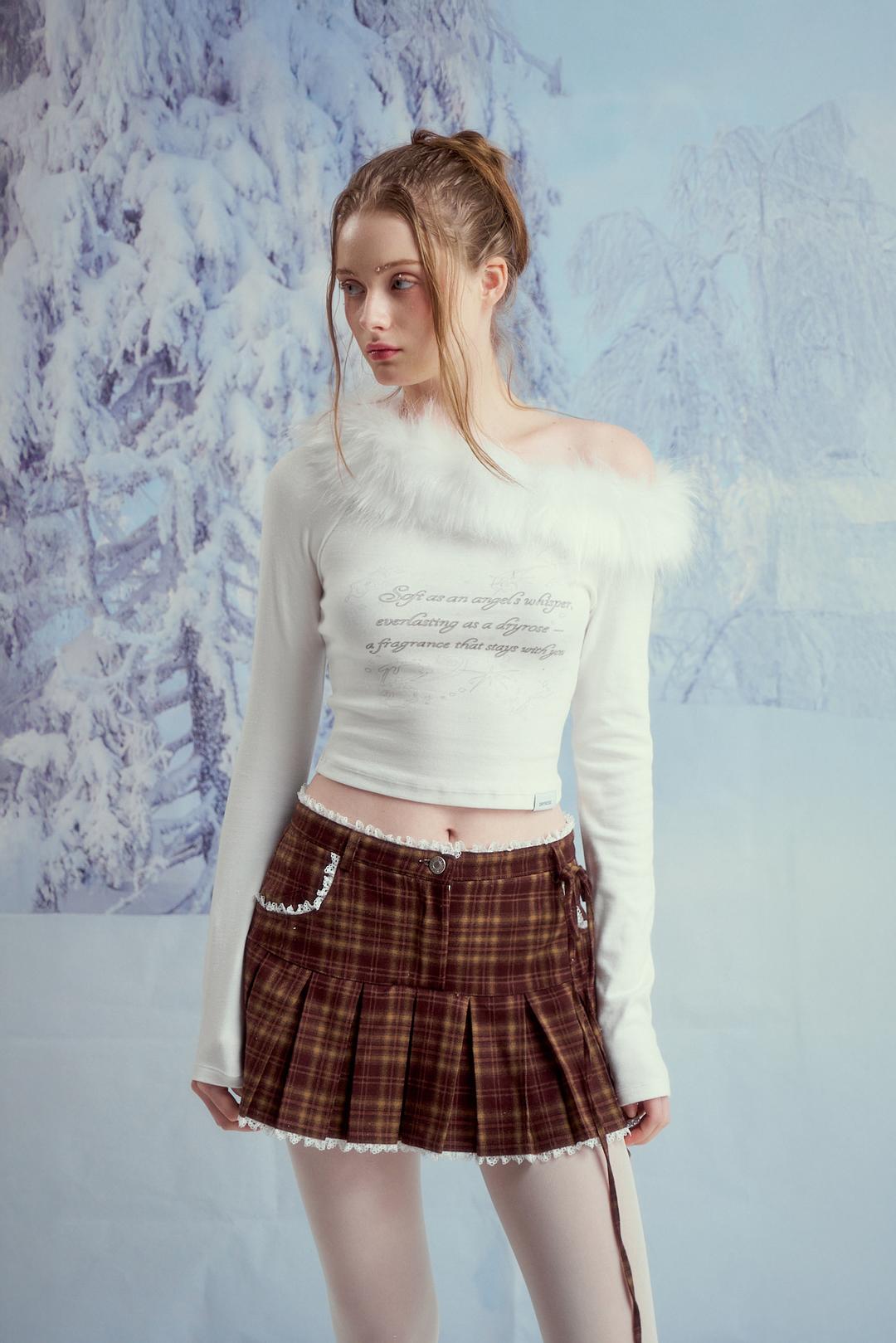 FUR TRIMMED OFF-SHOULDER TOP (IVO)