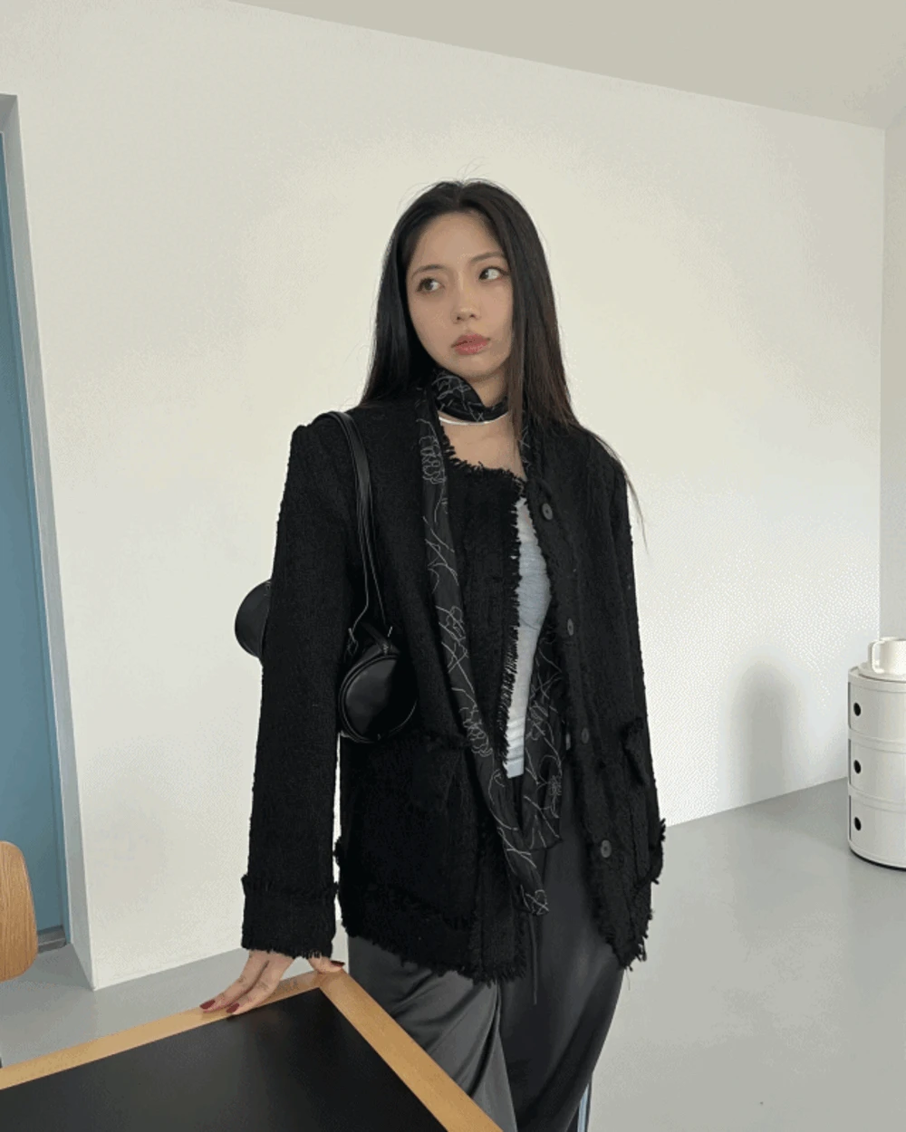 매쉬 시스루 드로잉 스카프 머플러