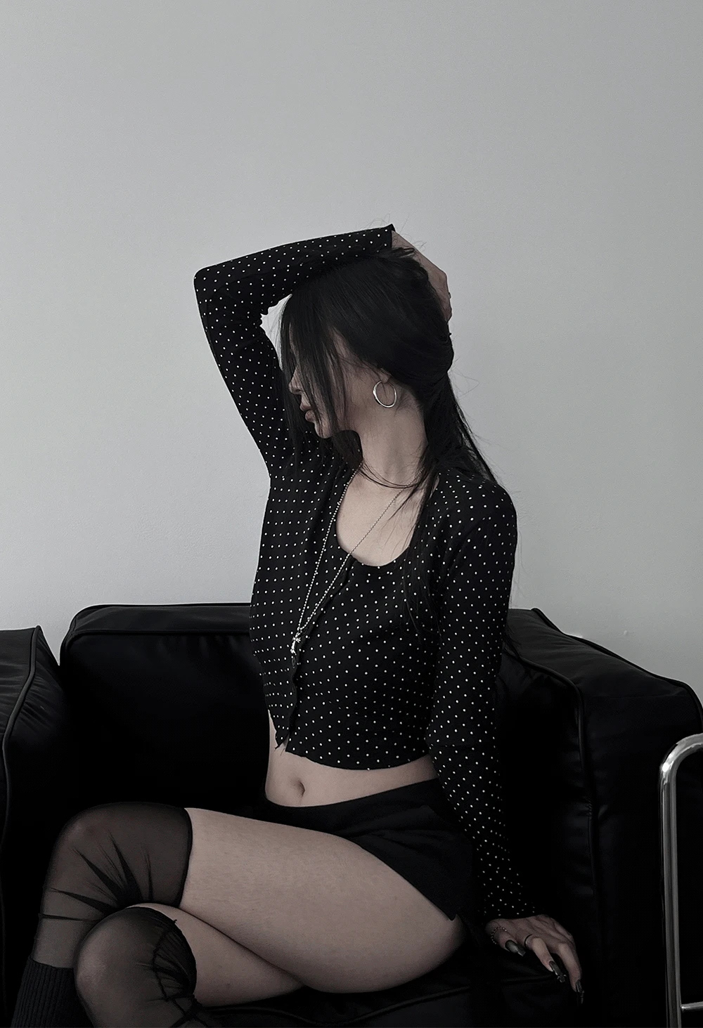 dot button cropped cardigan