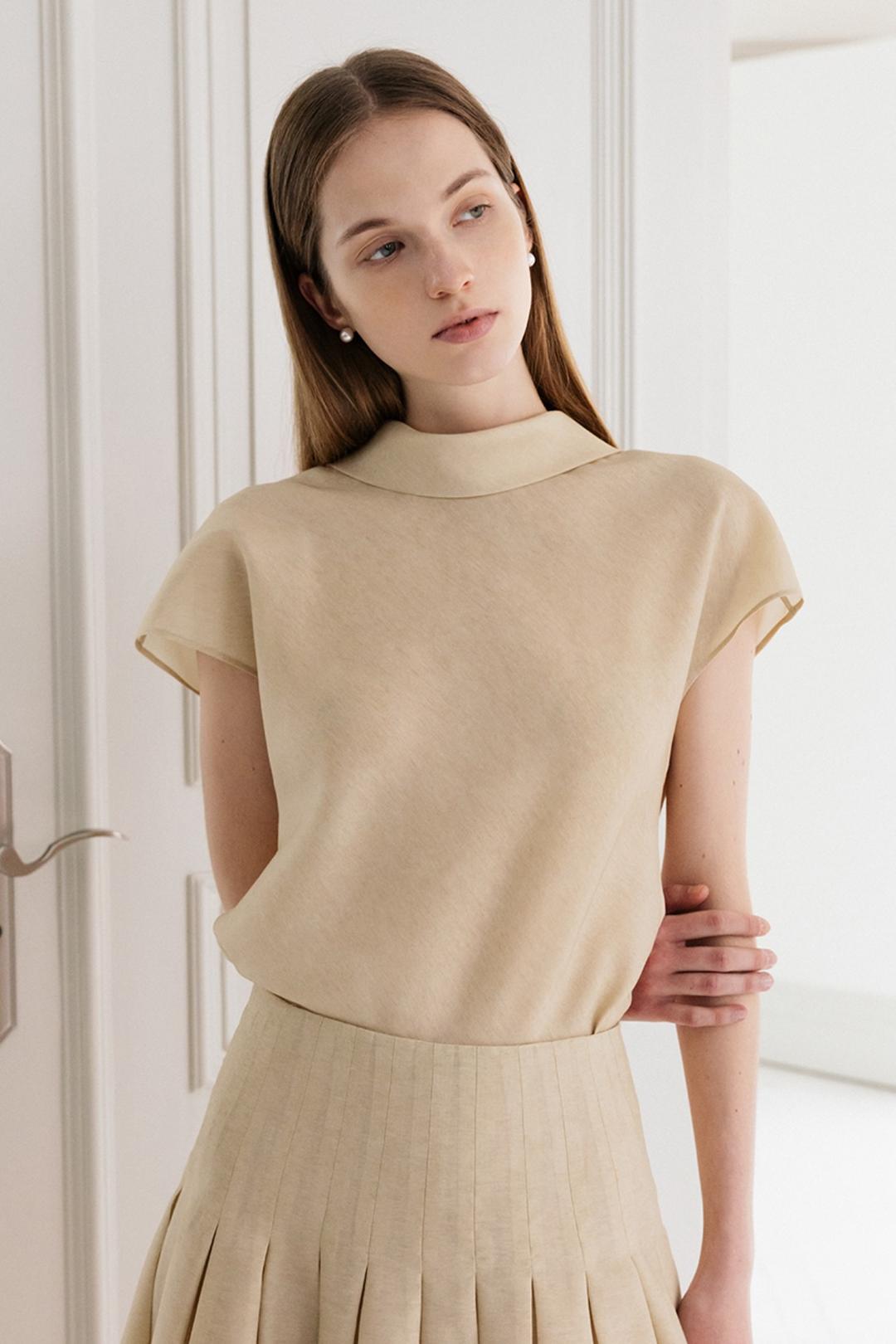 MARLEN Roll collar tie blouse (Beige)