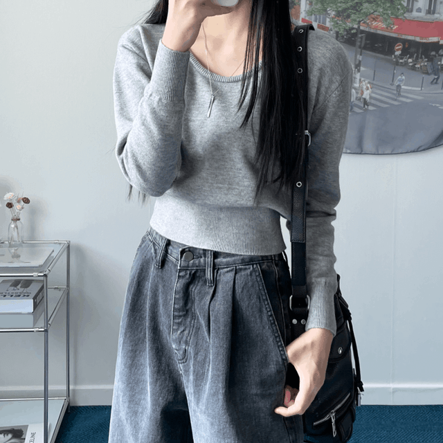 Slender round knit T