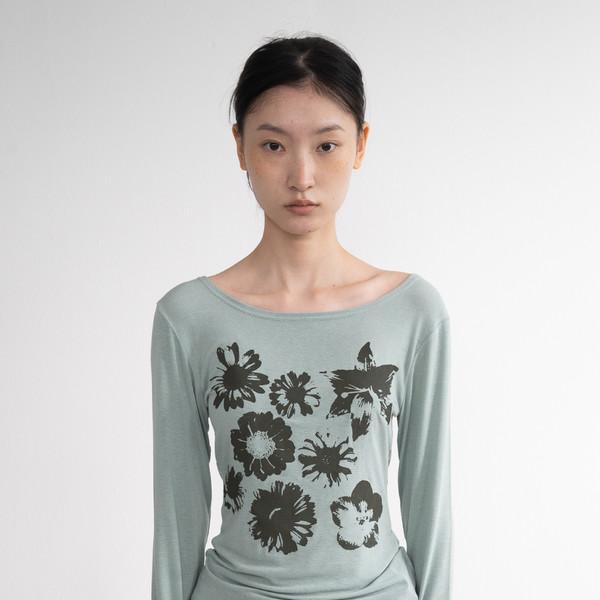 [9/24 출고 예정] Flower Shadow U-Neck Top (Mint)