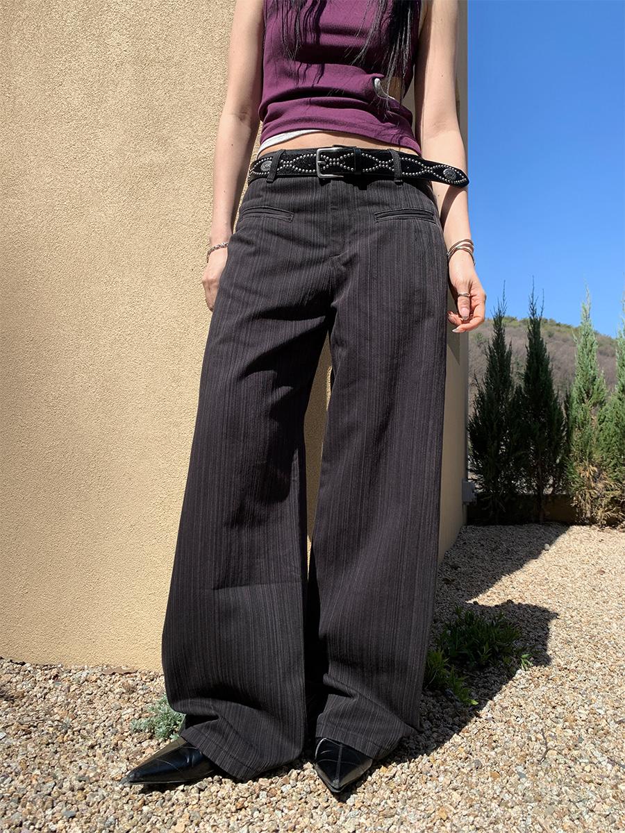 Chic pinstripe pants