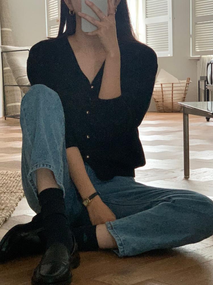 여성 울 캐시 브이넥 골드 버튼 가디건 페미닌 여성스러운 간절기 cd (3color)