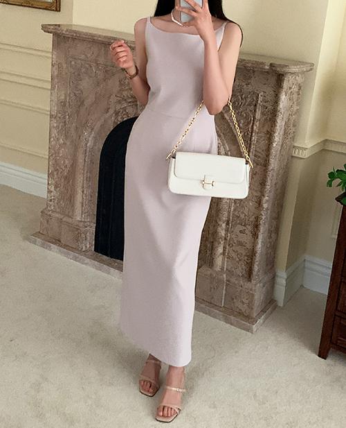 이젤 맥시 슬리브리스 원피스