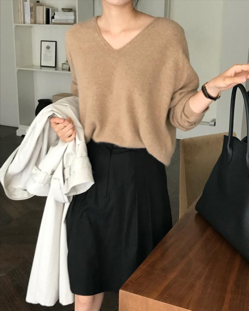 verveine 버베인 힐즈 폭스 홀가먼트 브이넥 니트 (3col)