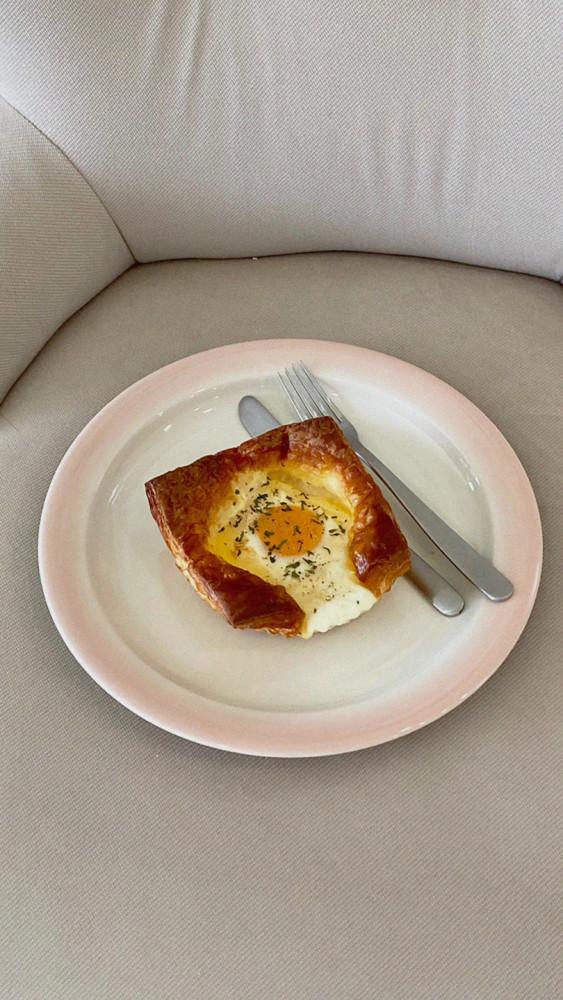 [VINTAGE]  sunrise glow dinner plate