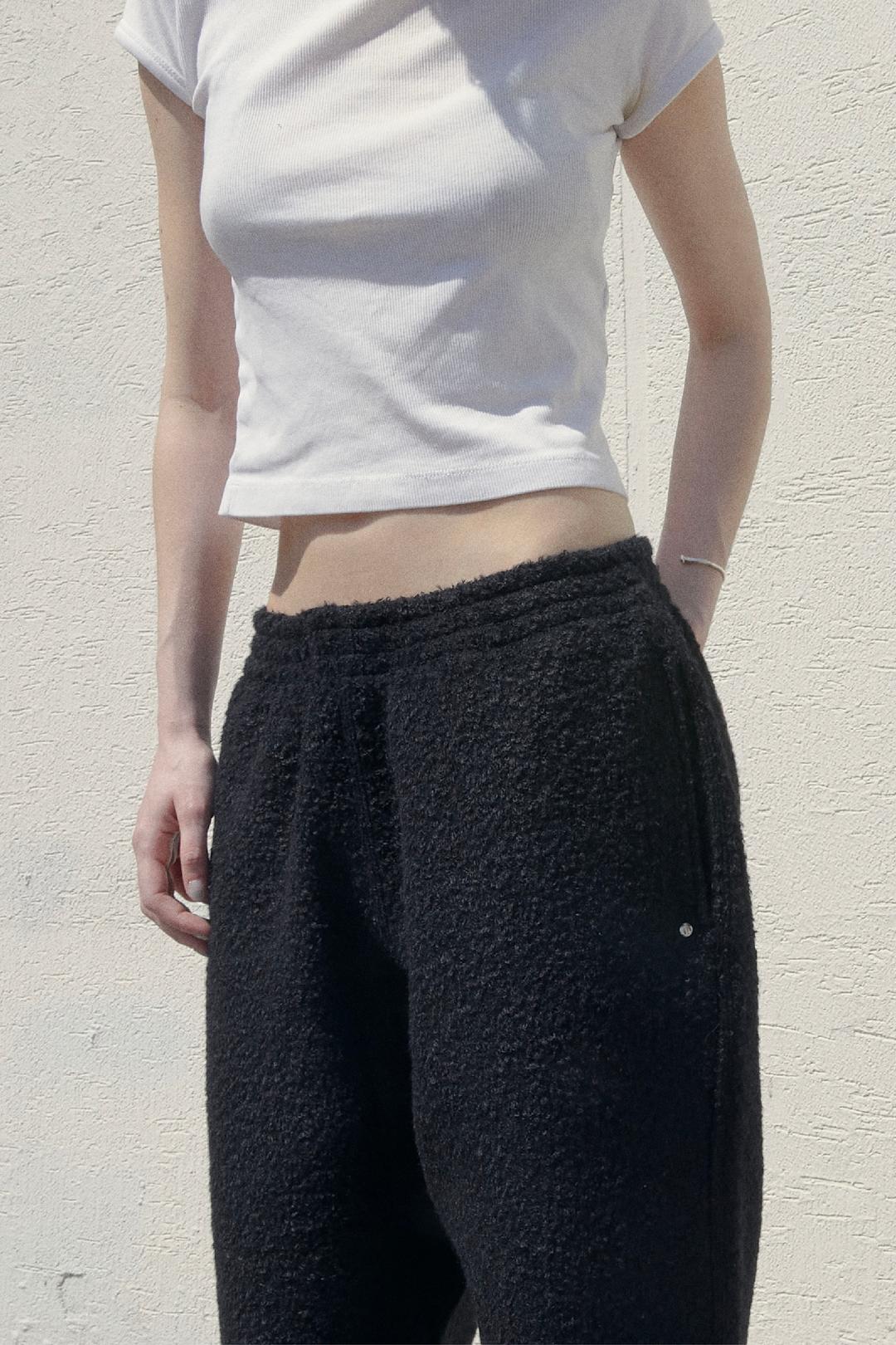 [005] Plain Sweatpants /Black2
