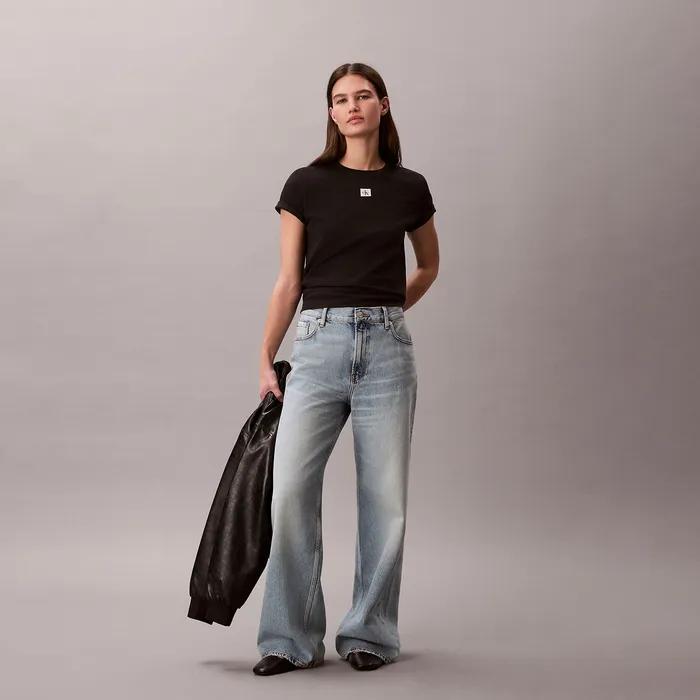 [CK] 여성 우븐라벨 클래식 핏 반팔 티셔츠 47F227G UB1