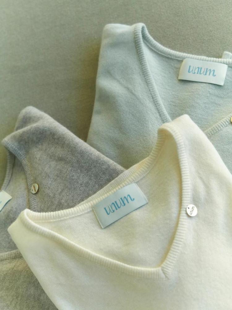 언유즈얼마켓 소프트 캐시미어 니트 24ss 봄 브이넥 니트티