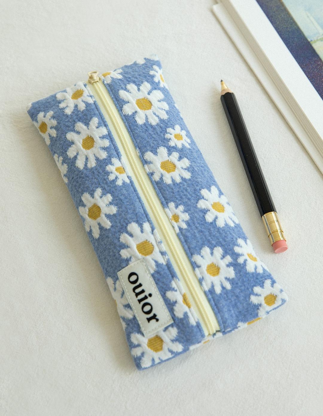 ouior flat pencil case - marguerite blue (middle zipper)