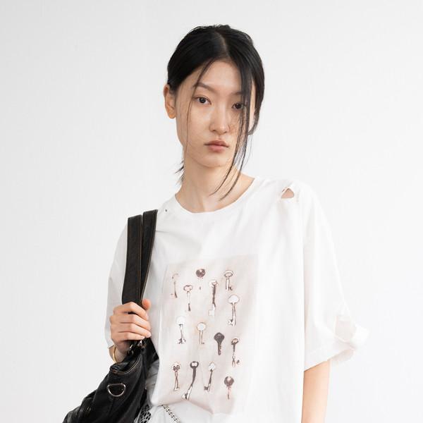 [7/16 출고 예정] Vintage Destroyed Damage T (Ivory)