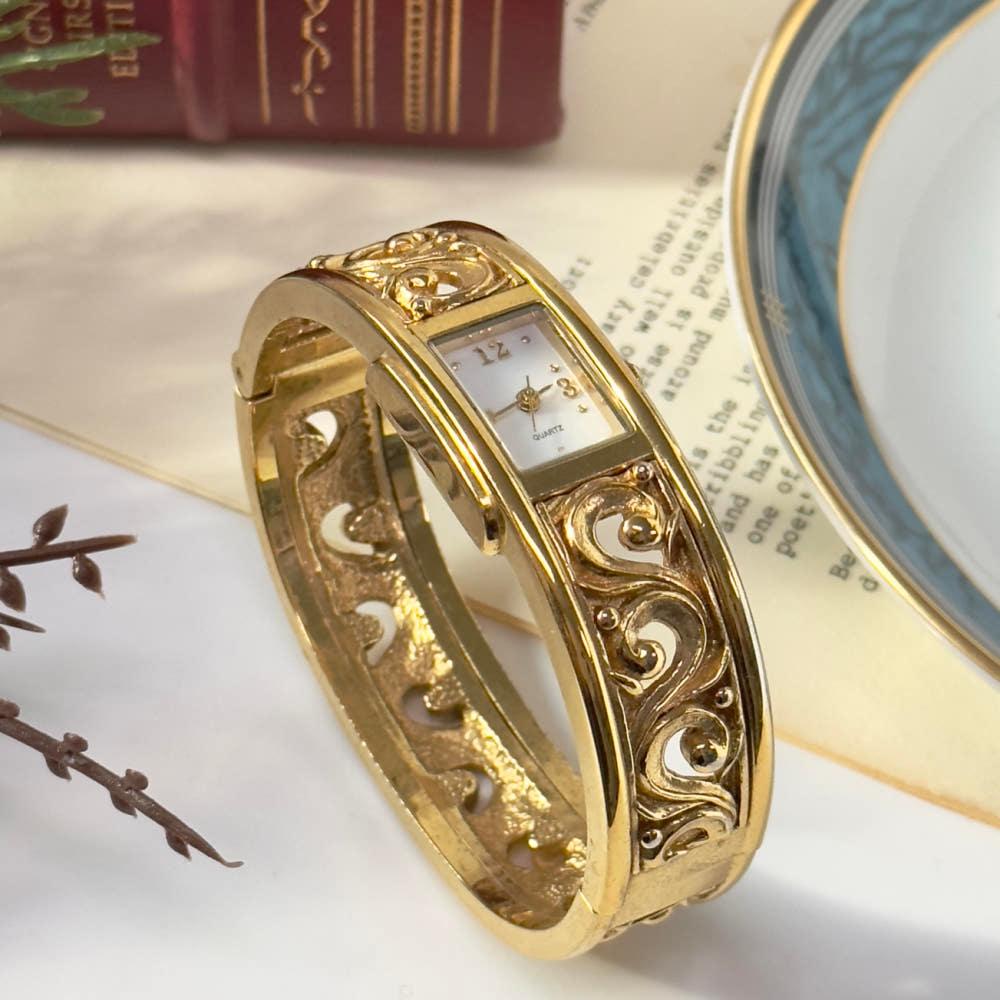 [중고] 2006년 AVON 골드톤 클래식 필리그리 빈티지 뱅글 시계