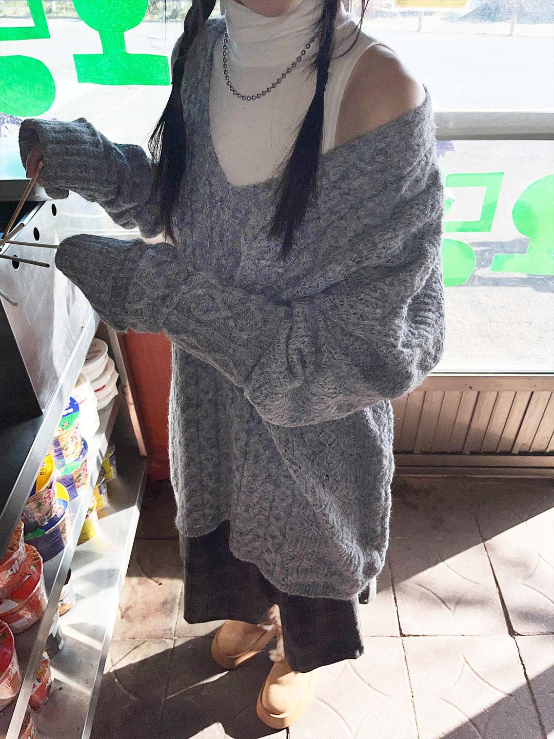 체코 V 꽈배기 원피스