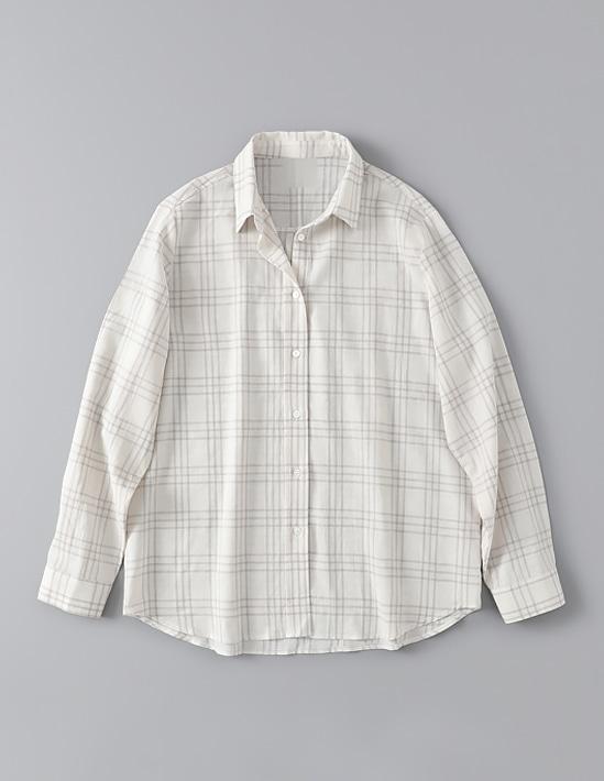 탄 체크 셔츠