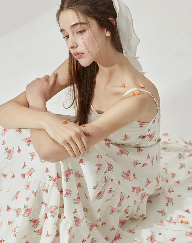 라로즈 셔링 티어드 롱 원피스