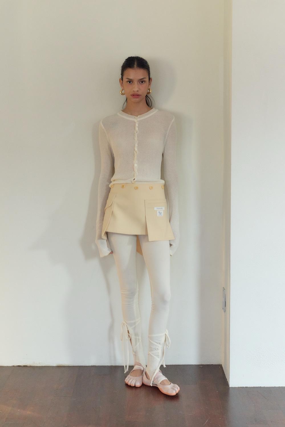 [Exclusive] Zigwiggle Button Cardigan / Cream
