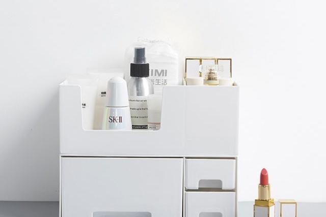 분리가 되는 모던 대용량 메이크업 박스 2colors