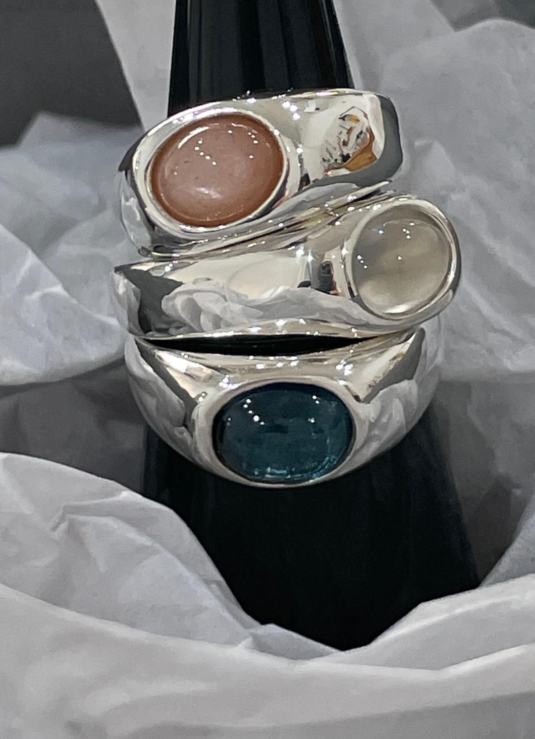 oval stone ring