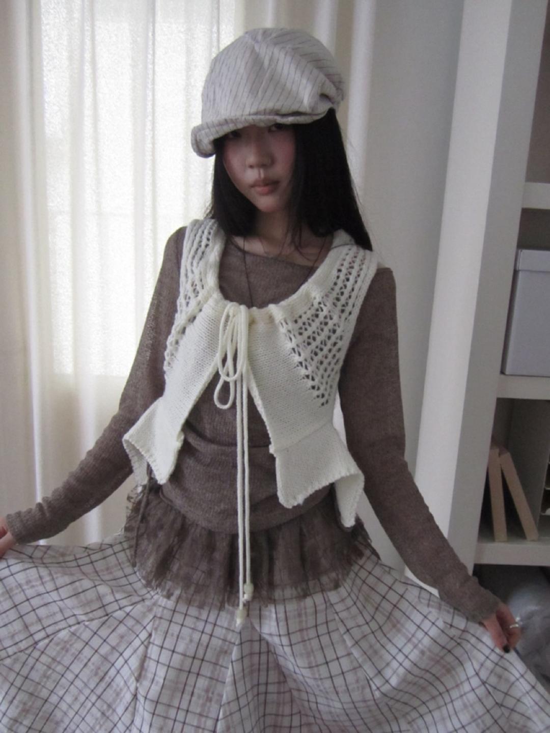 ang:project U-neck Tie Sweater Vest