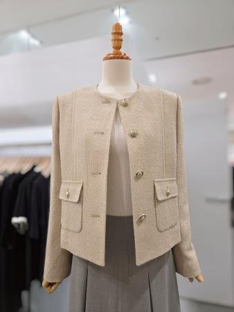 이런 상품 어때요? 라운드 금장 플랩포켓 트위드 자켓(TWWJKP72080)