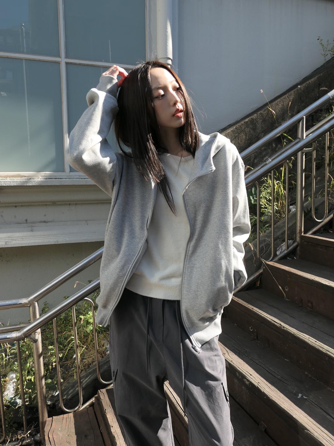 세이지블루 finger hoodie