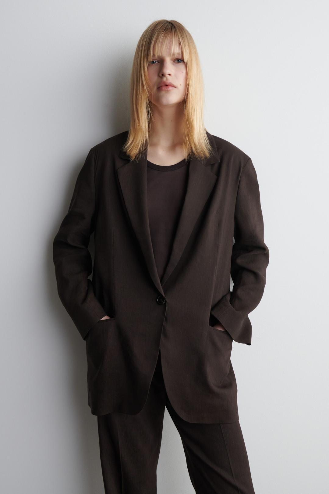 BLAZER BOUTONNAGE SIMPLE EN LIN - BRUN FONCÉ