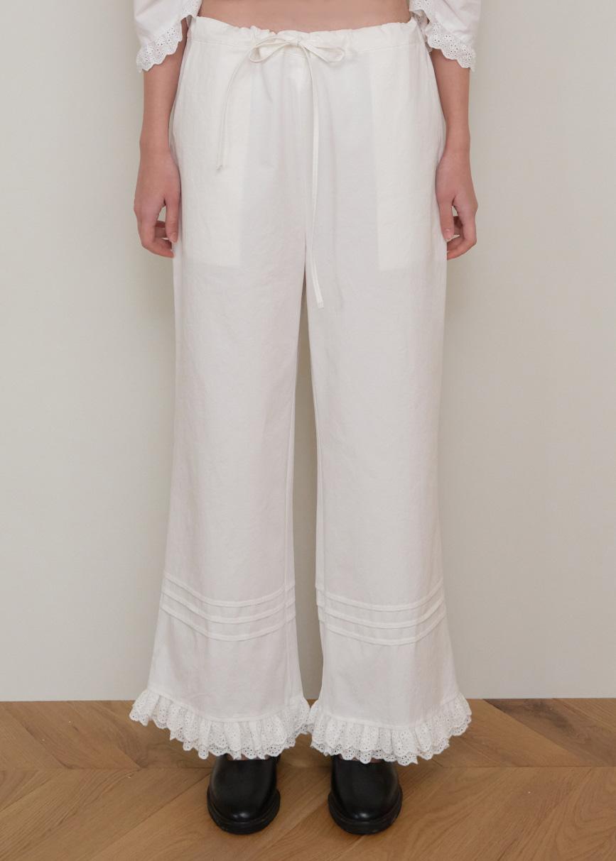 FRILL LACE PANTS - WHITE